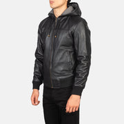 
Black Sheepskin Leather Hooded Jacket - Rückansicht mit passgenauen Schultern & sauberem Saum