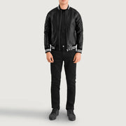 Detailansicht of Varsity collar &amp; Zipper Hardware on Pascal Schwarz Leather Varsity Lederjacke für Herren