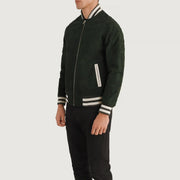 Green Goatskin Suede Varsity Jacket - Rückansicht mit passgenauen Schultern &amp; sauberem Saum