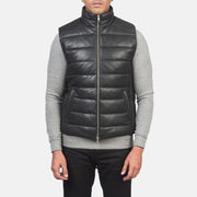 Detailansicht of Classic Collar &amp; Zipper with Dual Puller Hardware on Men's Reeves Schwarz Leather Puffer Vest für Herren