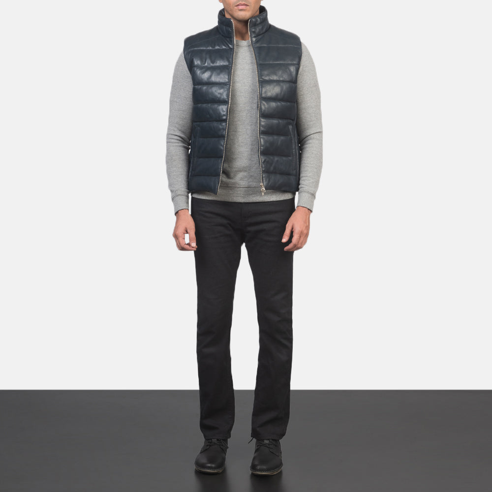 Men's Reeves Blau Leather Puffer Vest für Herren - Seitenansicht mit ergonomischem Ärmelschnitt