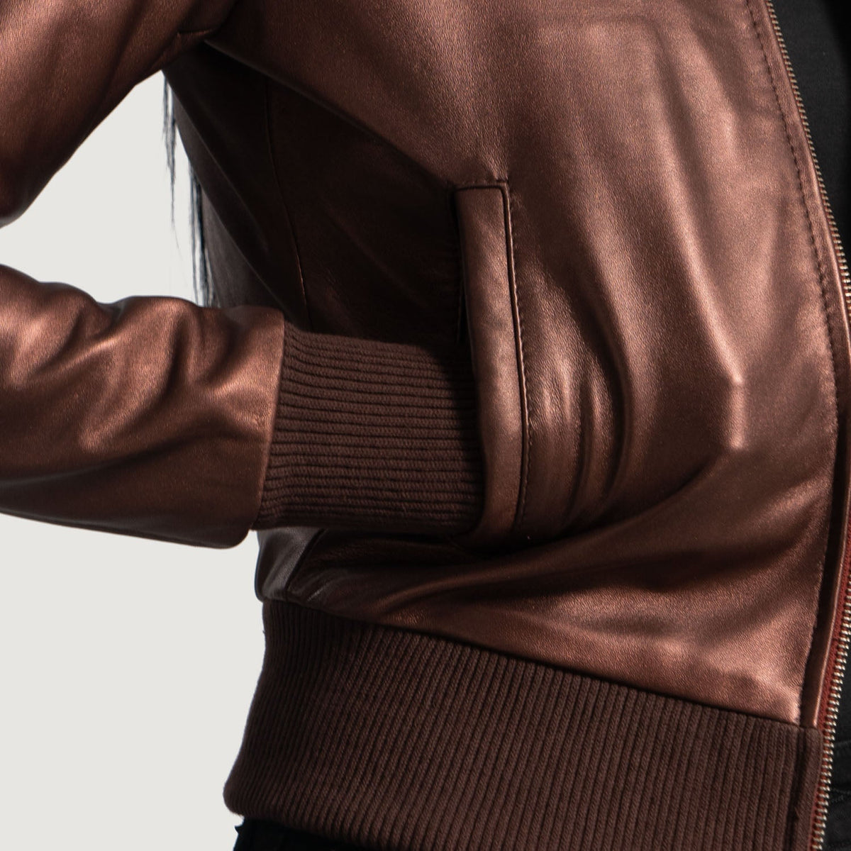 Innenansicht Showing Gestepptes Viskosefutter &amp; Zwei Innentaschen