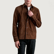 Scout Mocha Suede Leather Shirt für Herren in Brown Goatskin Suede - Vorderansicht &amp; maßgeschneiderte Silhouette | Online Kaufen