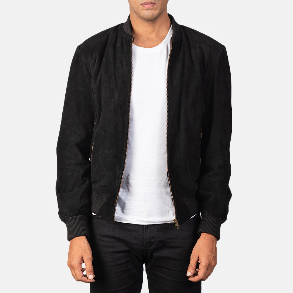 Men's Shane Schwarz Suede Leder-Bomberjacke für Herren in Black Goatskin Suede - Vorderansicht &amp; maßgeschneiderte Silhouette | Online Kaufen