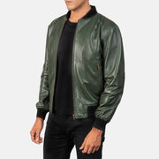 Green Sheepskin Leather Bomber Jacket - Rückansicht mit passgenauen Schultern &amp; sauberem Saum