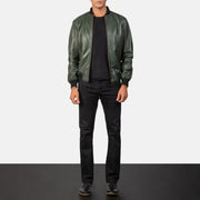 Detailansicht of Rib Knit &amp; Zipper Hardware on Men's Shane Army Green Leather Bomber Jacket
