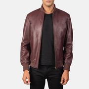 
Shane Kastanienbraun Leder-Bomberjacke für Herren in Maroon Sheepskin Leather - Vorderansicht & maßgeschneiderte Silhouette | Online Kaufen