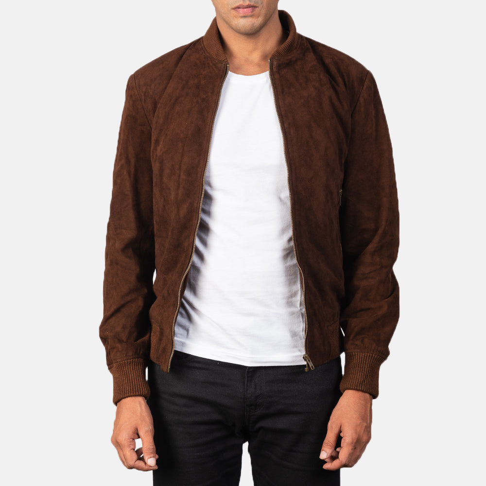 
Shane Dark Mocha Brown Suede Bomber Jacket in Dark Brown Goatskin Suede - Vorderansicht & maßgeschneiderte Silhouette | Online Kaufen