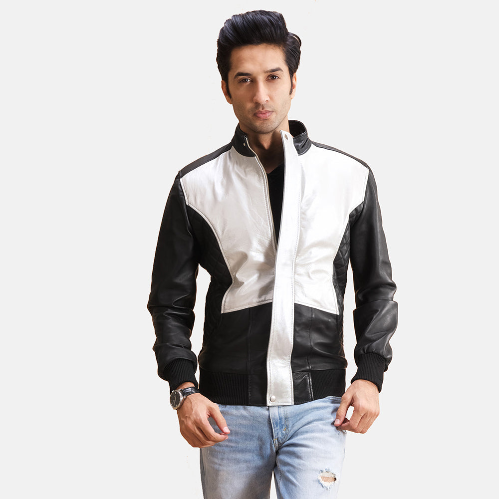 Spade Silver Schwarz Leder-Bomberjacke für Herren in Black Sheepskin Leather - Vorderansicht &amp; maßgeschneiderte Silhouette | Online Kaufen