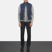 Men's Tony Blau Suede Vest für Herren - Seitenansicht mit ergonomischem Ärmelschnitt