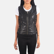 Detailansicht of V-neck &amp; Zipper Hardware on Women's Vanda Schwarz Leather Biker Vest für Damen