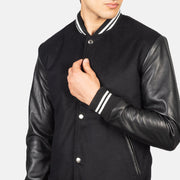
Innenansicht Showing Quilted Polyester Lining & Zwei funktionale Innentaschen