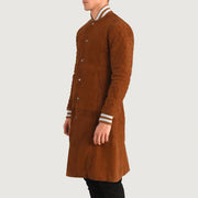 Tan Bown Goatskin Suede Varsity Jacket - Rückansicht mit passgenauen Schultern &amp; sauberem Saum