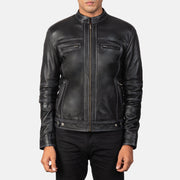 Detailansicht of Band &amp; Zipper Hardware on Youngster Distressed Black Leather Jacket