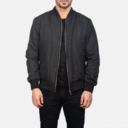 Men's Zack Schwarz Leder-Bomberjacke für Herren in Black Polyester - Vorderansicht &amp; maßgeschneiderte Silhouette | Online Kaufen