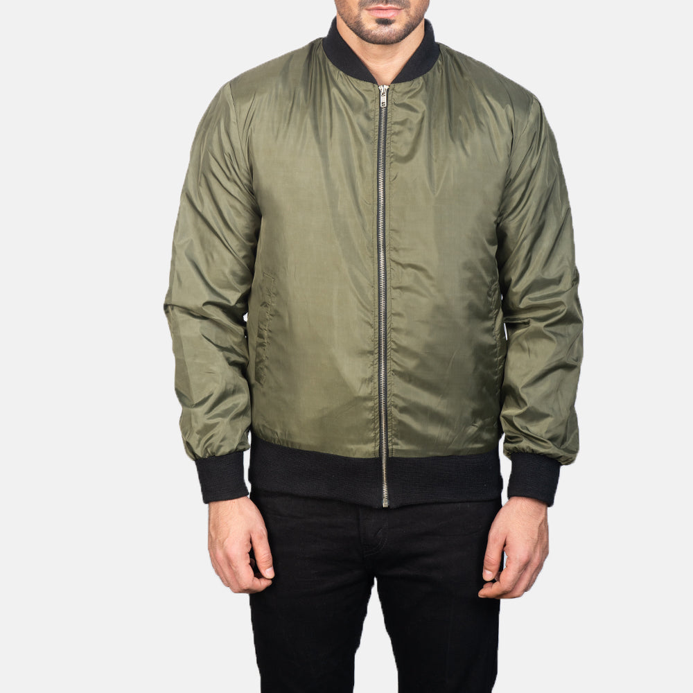 Detailansicht of Varsity &amp; Zipper Hardware on Men's Zack Grün Leder-Bomberjacke für Herren
