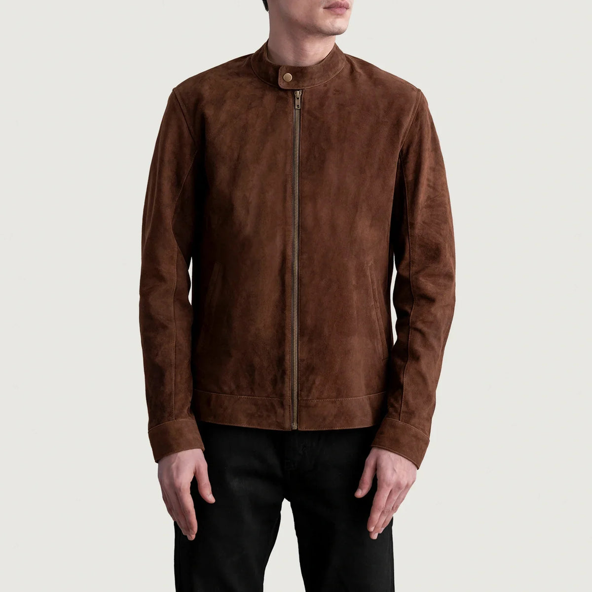 Zen Braun Suede Leder-Bikerjacke für Herren - Seitenansicht mit ergonomischem Ärmelschnitt
