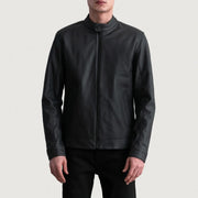 
Zen Matte Schwarz Leder-Bikerjacke für Herren - Seitenansicht mit ergonomischem Ärmelschnitt & sportlicher Passform