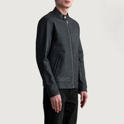 Tumbled Black Sheepskin Leather Biker Jacket - Rückansicht mit passgenauen Schultern &amp; sauberem Saum